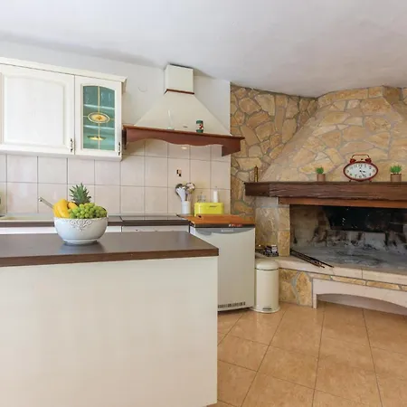 Three-bedroom In * Katuni