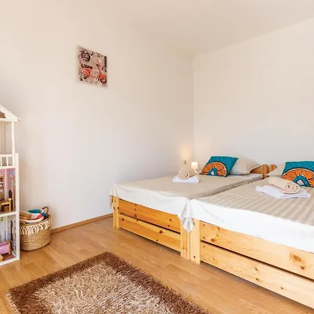 Three-bedroom In Katuni